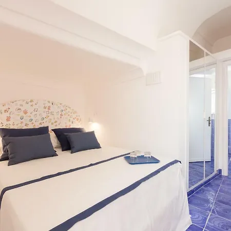 Πανσιόν Dimore De Luca- Sea View 4*