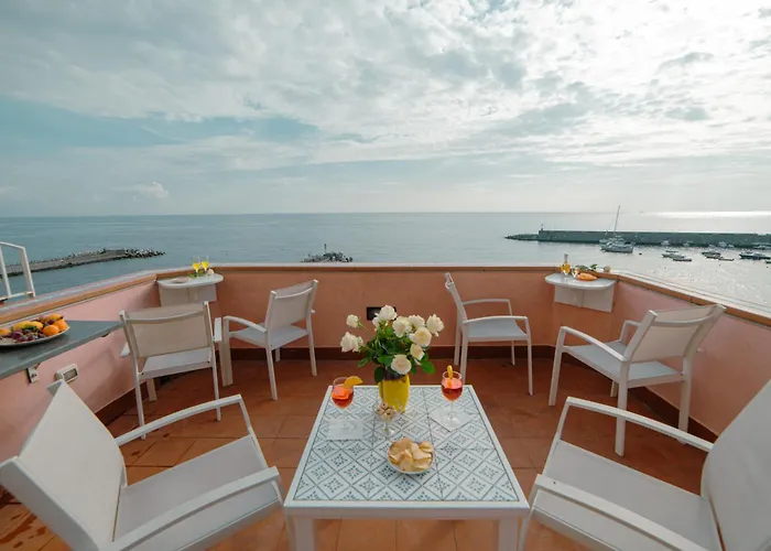 Гостьовий будинок Dimore De Luca- Sea View Амальфі